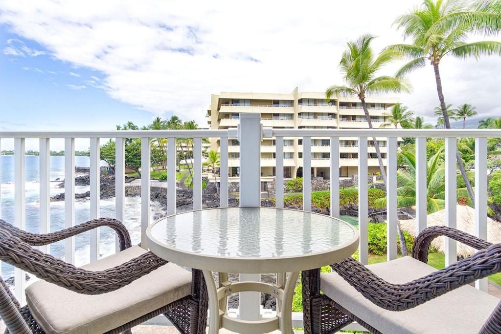 Oceanfront Condo Wrap-Around Lanai Almost Hanging Over The Ocean -Hale Kona Kai 313 By Casago Kona Kailua-Kona Exterior photo